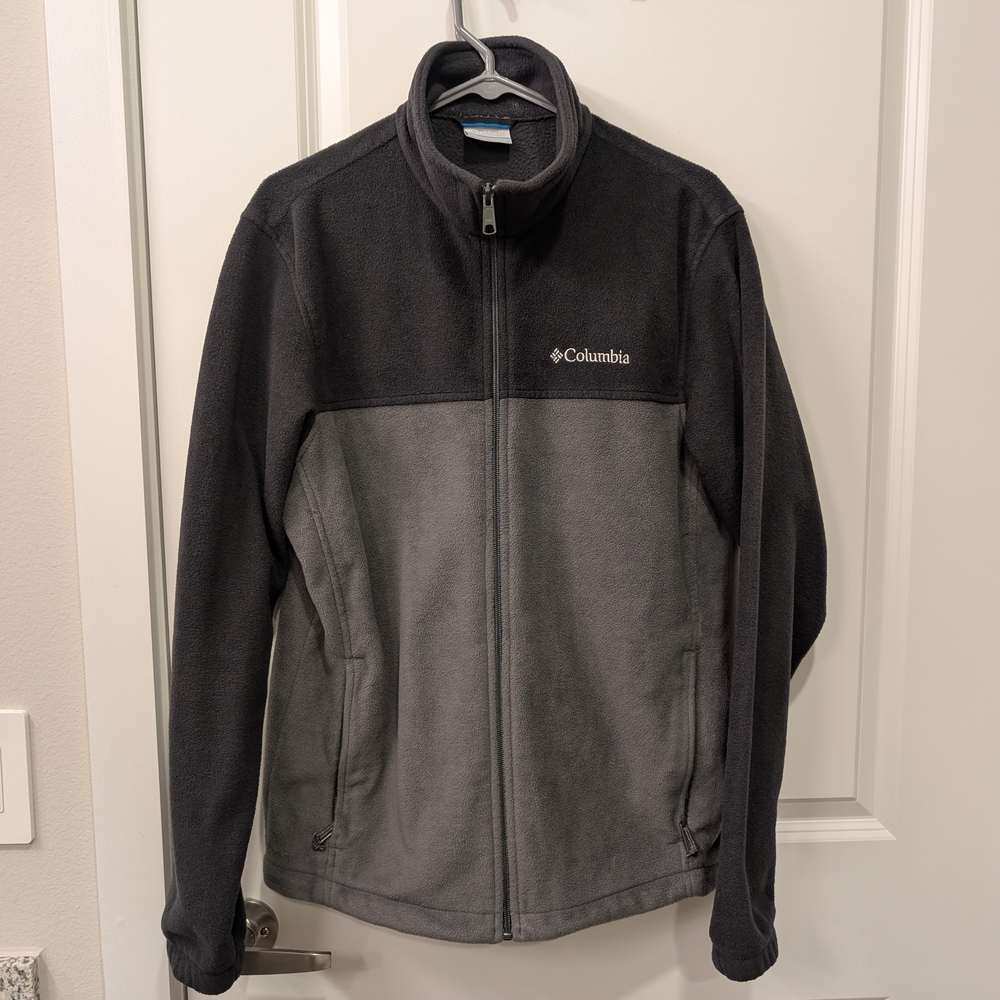 Columbia Gray And Black Fleece Jacket Medium